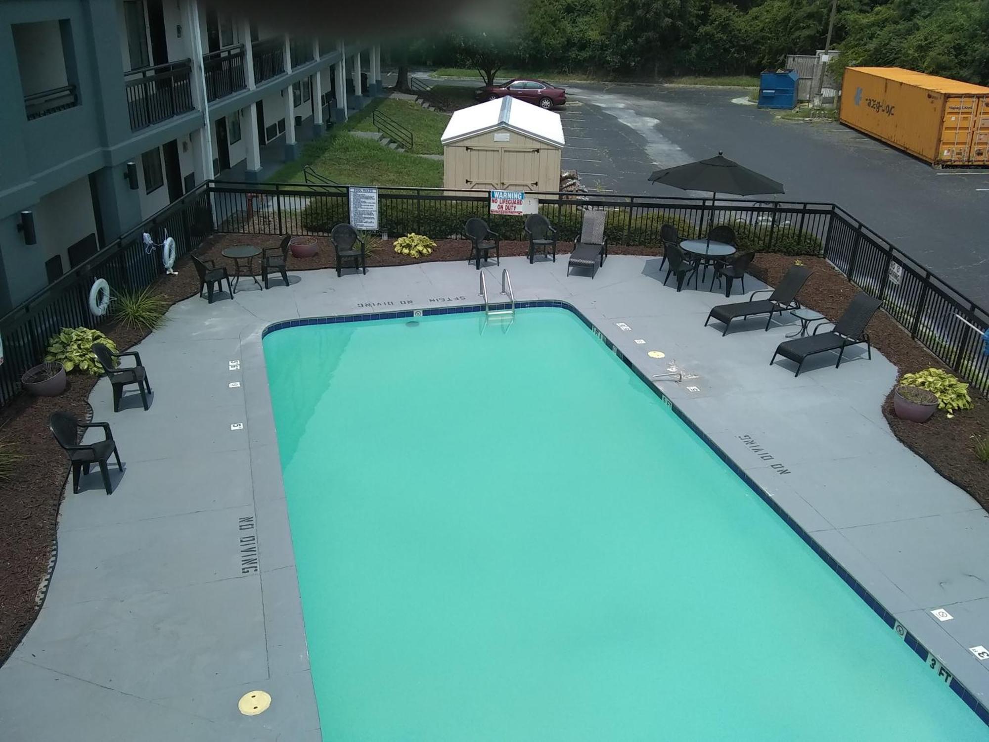 Clarion Pointe - Greensboro Coliseum Area Екстер'єр фото
